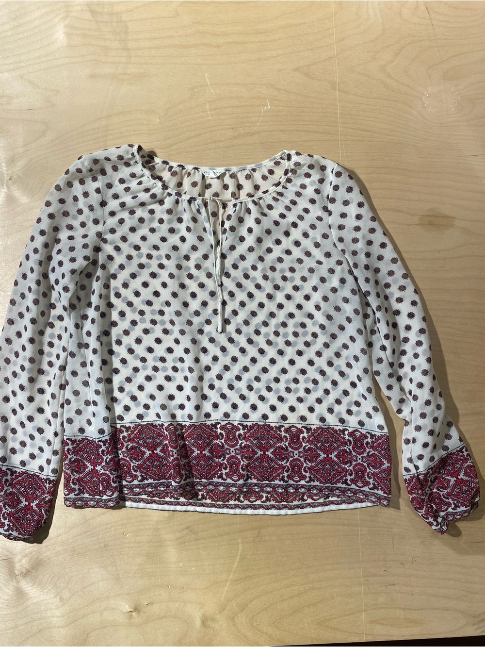 Aeropostale Women’s Cream Peasant Blouse with Red Border Print Small (BR)